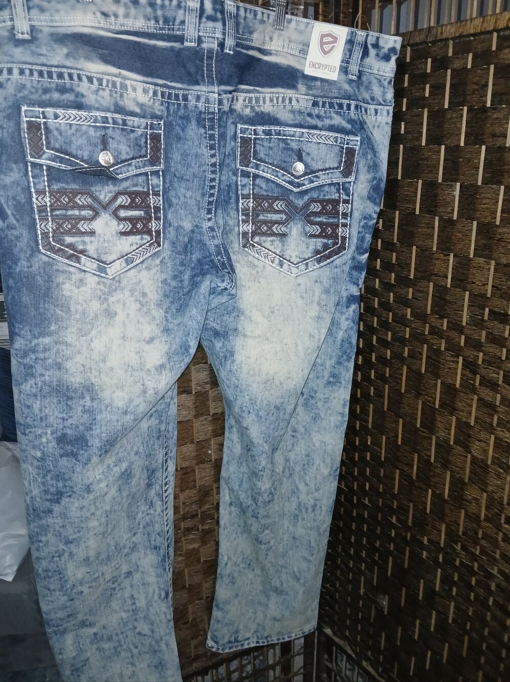 Men's Light Blue Acid Wash Jeans with Embroidered Back Pockets